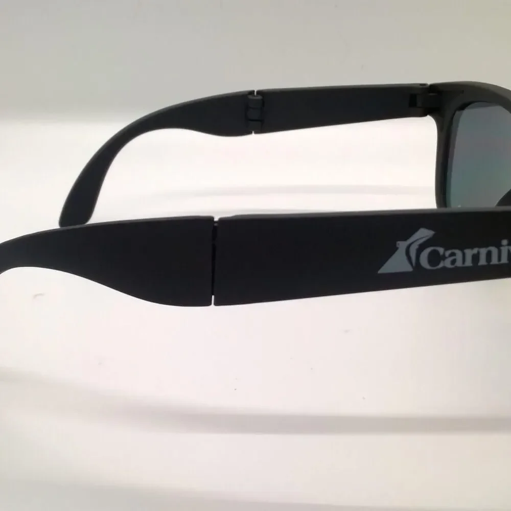 Carnival cruise foldable